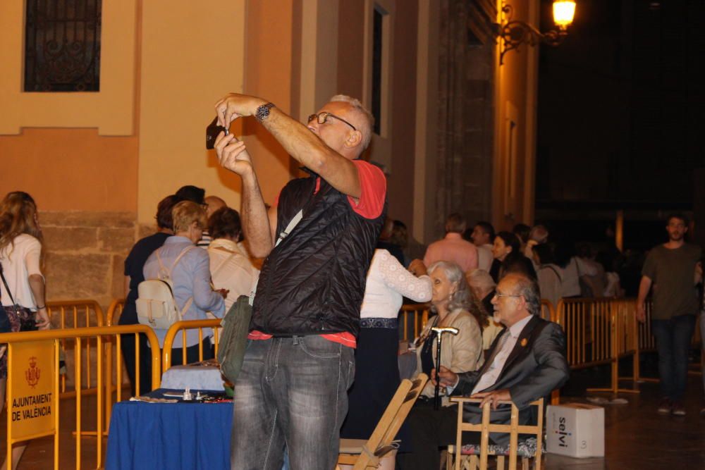 Noche del Besamano de la Virgen