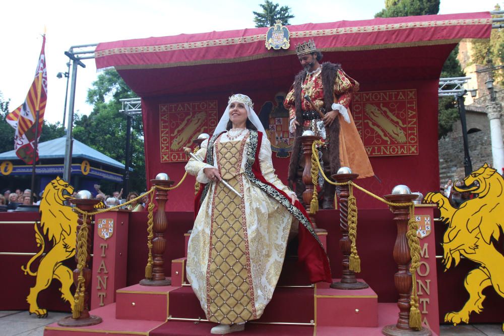 La cabalgata histórica ha puesto fin a la semana grande de la ciudad con la recreación de la toma de Málaga por los Reyes Católicos en 1487, un acontecimiento que motiva los festejos de agosto