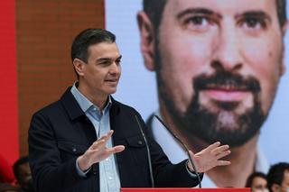 Sánchez y Zapatero arropan a Tudanca en el ecuador de la campaña electoral de Castilla y León