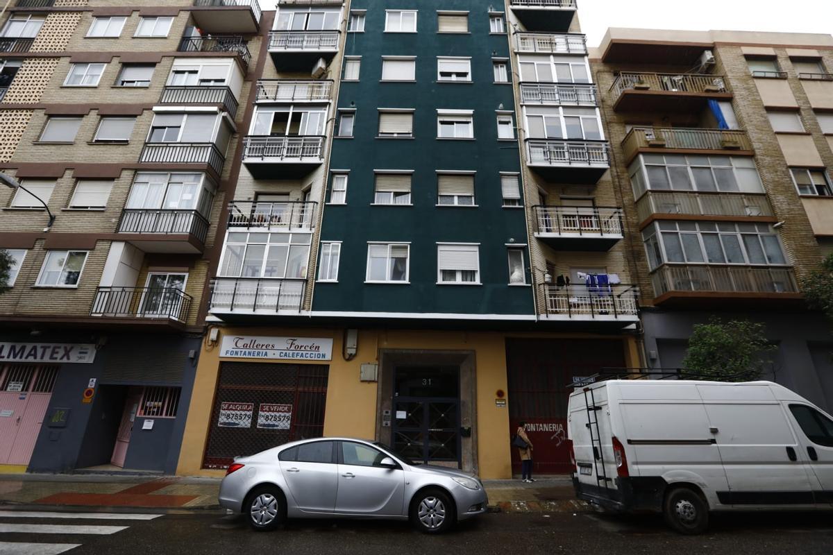 La vivienda de Las Fuentes donde ha sido asesinada la última víctima.