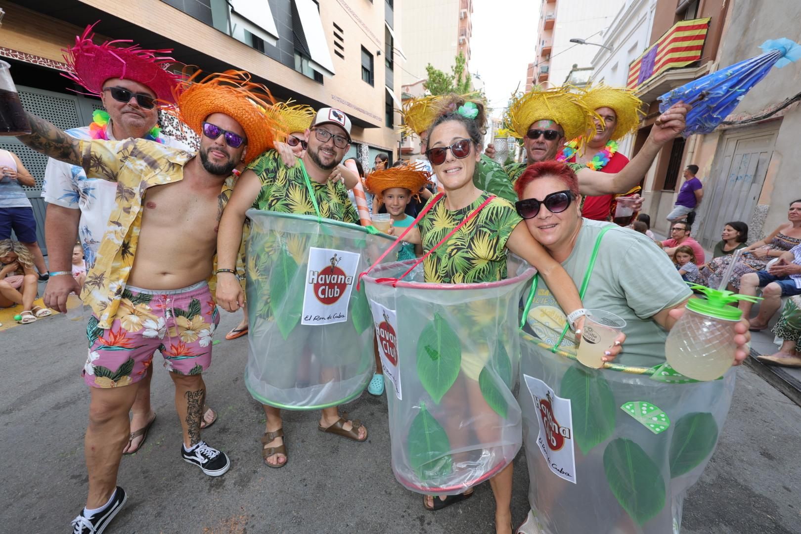 Galería | El Grau disfruta de su desfile de peñas