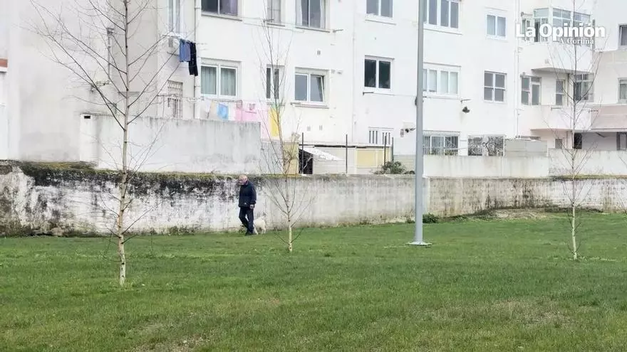 Los vecinos del Agra do Orzán estrenan el parque del Observatorio en A Coruña