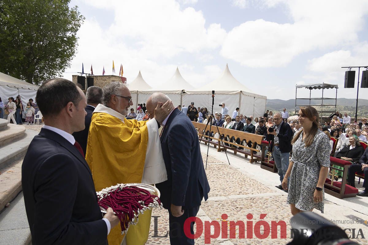 Fiestas de Caravaca | Imposición de cruces a los nuevos hermanos cofrades de la Vera Cruz