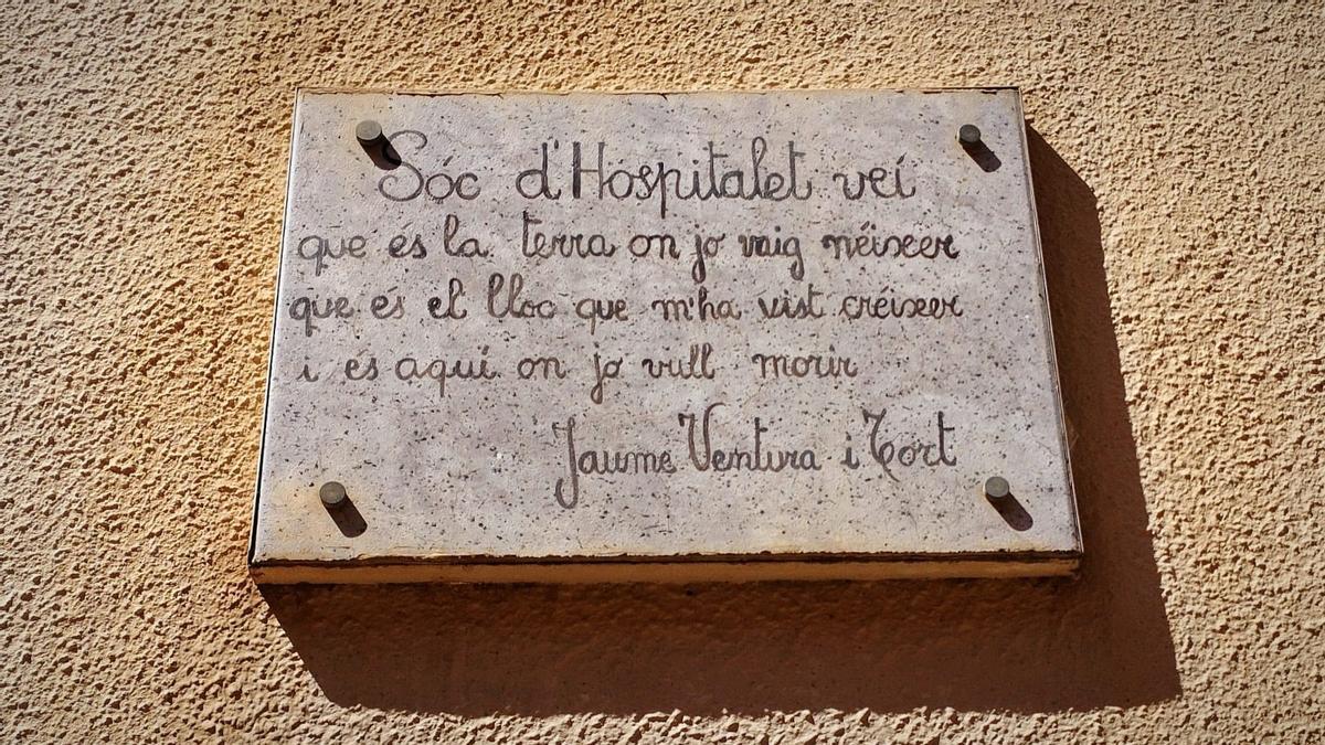 Poesía de Jaume Ventura i Tort en la calle Xiprerer de L'Hospitalet de Llobregat.