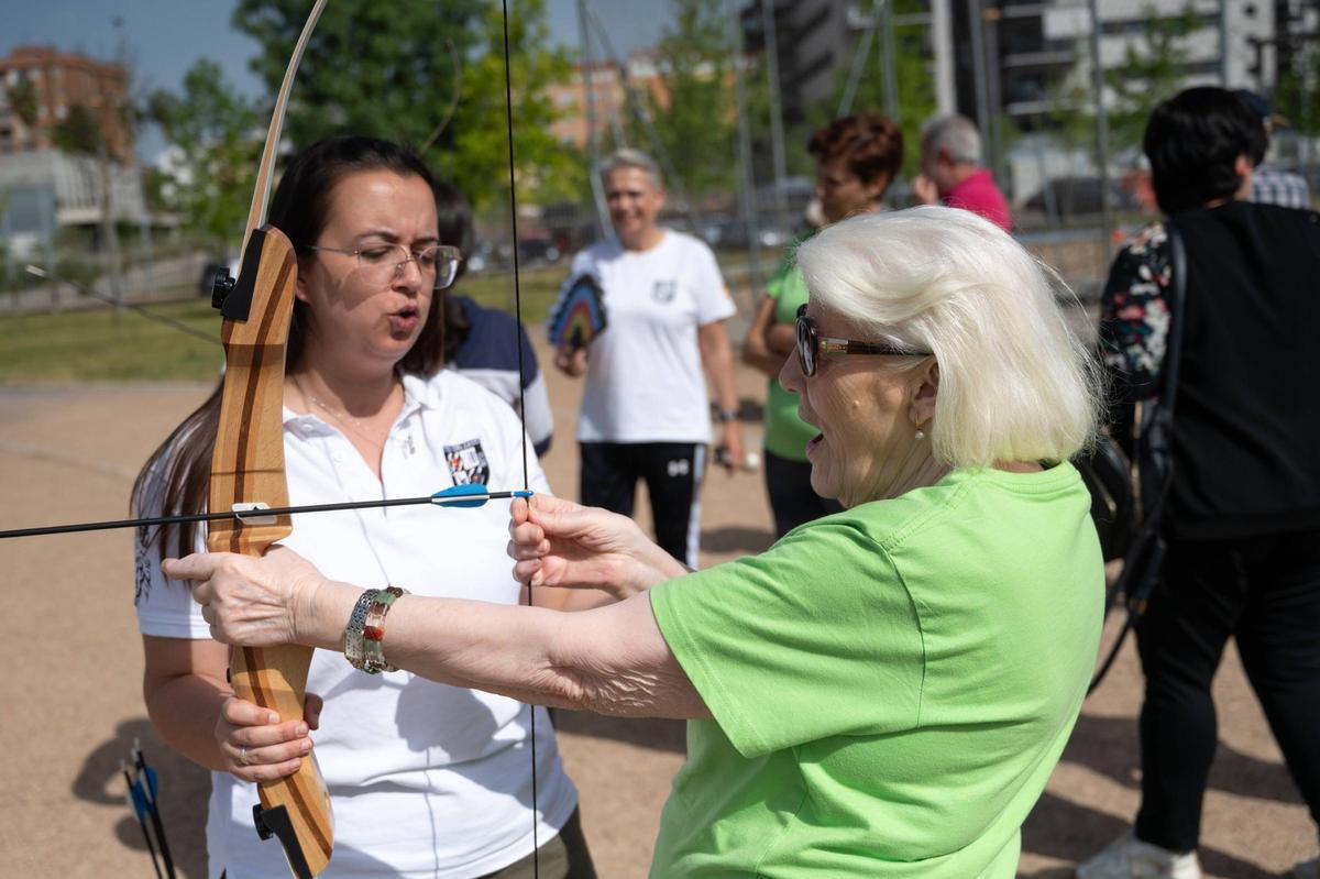 Fotogalería | Una jornada de deporte para los mayores de Badajoz