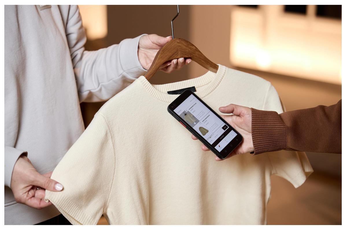 Nuevo dispositivo movil que están probando Zara.