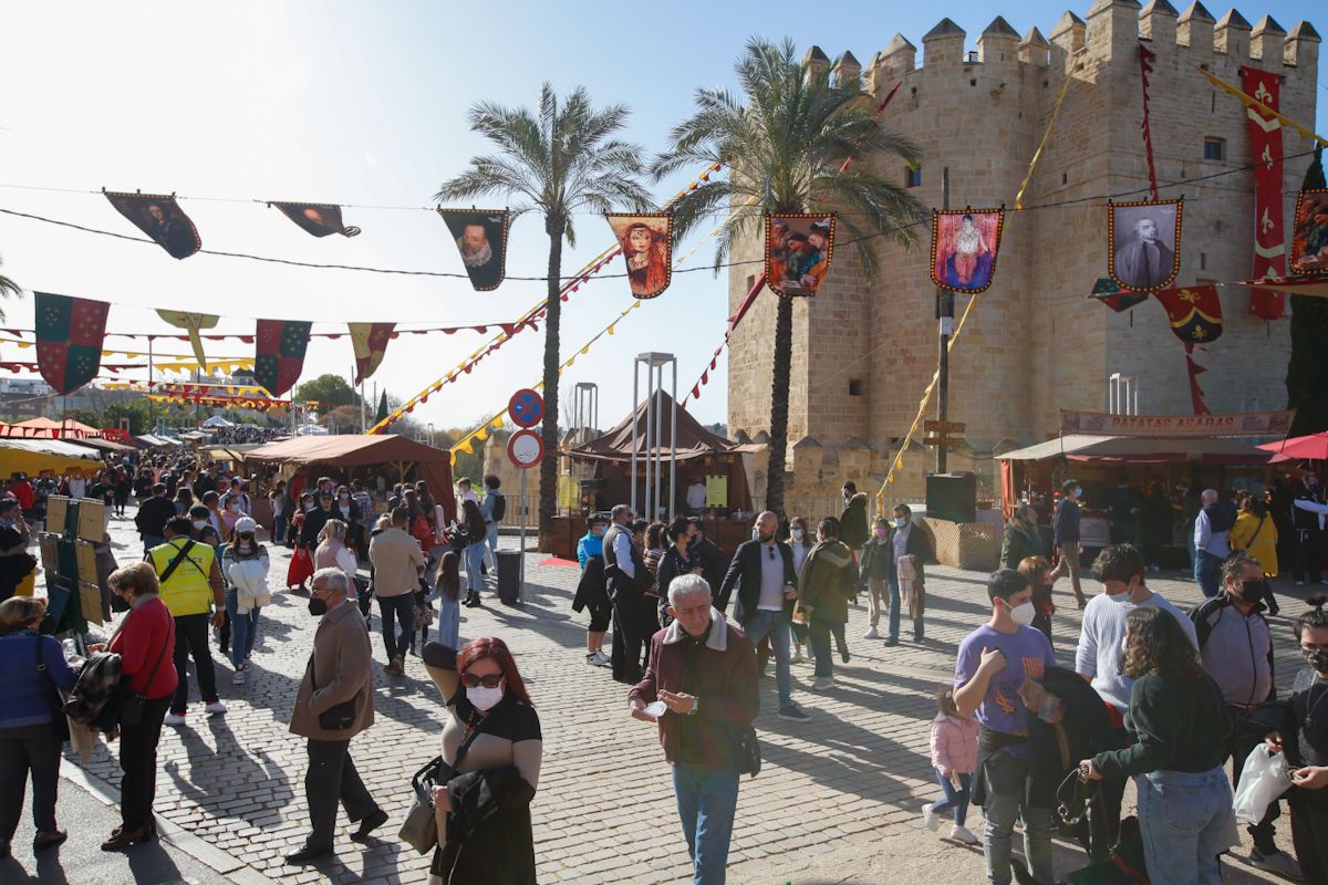 Córdoba se vuelca con el mercado renacentista