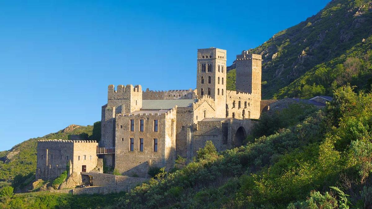 Este monasterio de Cataluña se encuentra a 520 metros del mar