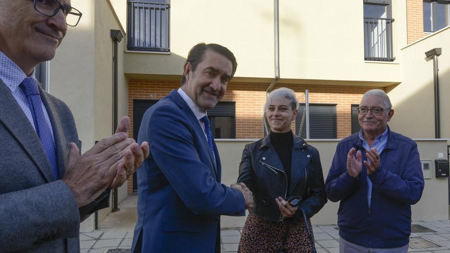 La Junta entrega 15 viviendas unifamiliares con un 20% de descuento en el precio en Santa Cristina de la Polvorosa