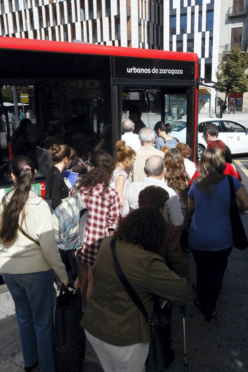 Fotogalería: Comienza la huelga del bus