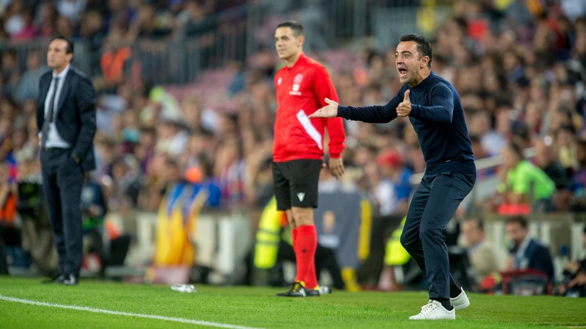 Xavi sale en defensa de Piqué tras los pitos del Camp Nou: “Es un ejemplo en el vestuario"