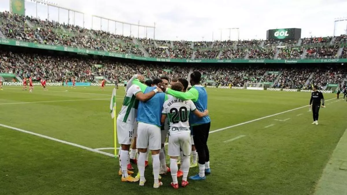 El Elche entra en el último tercio de la competición en la 'pole position' para el ascenso