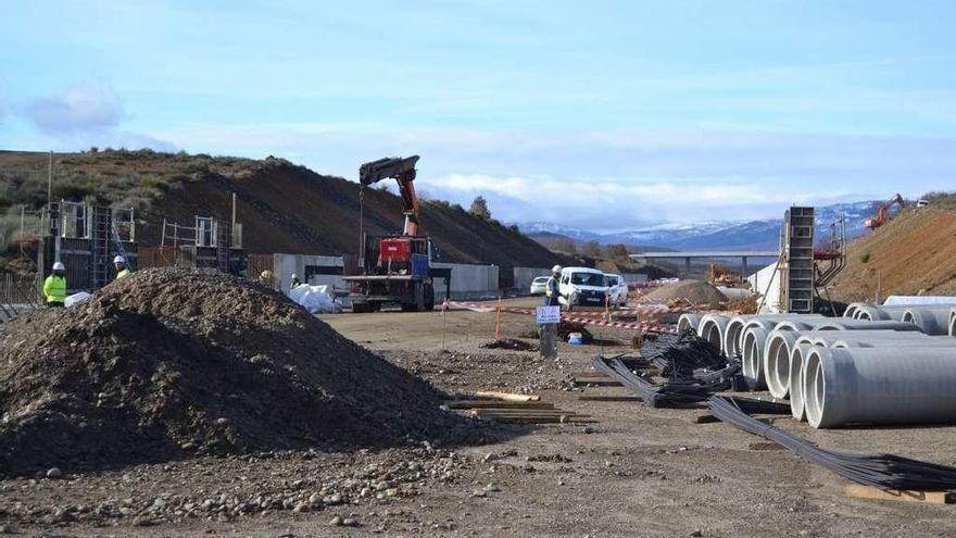 Terrenos donde irá emplazada la estación del AVE en Otero de Sanabria.