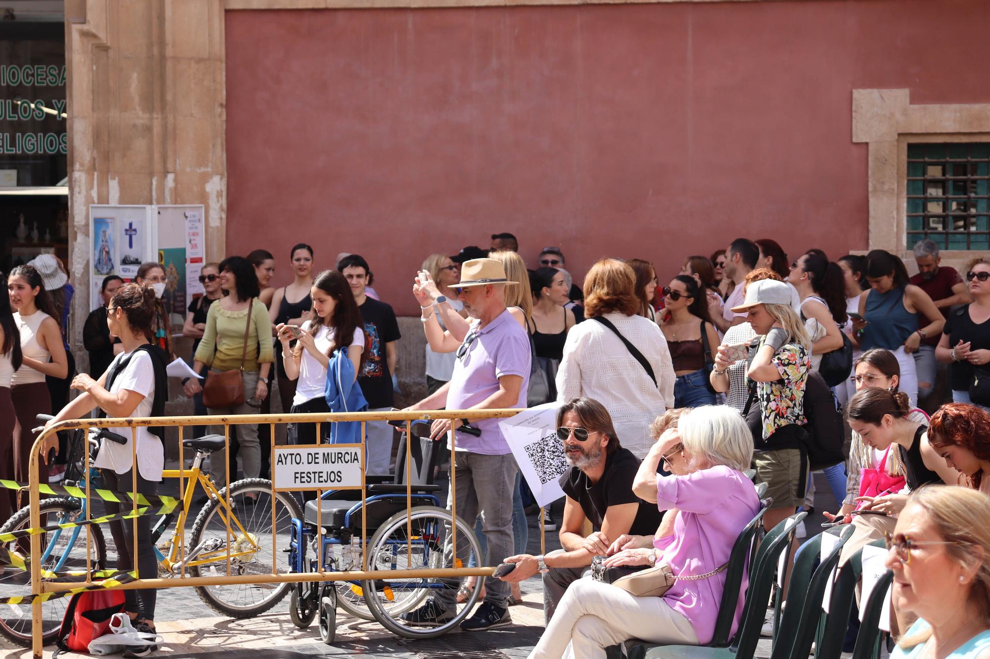 Exhibición de danza en la plaza Belluga de Murcia