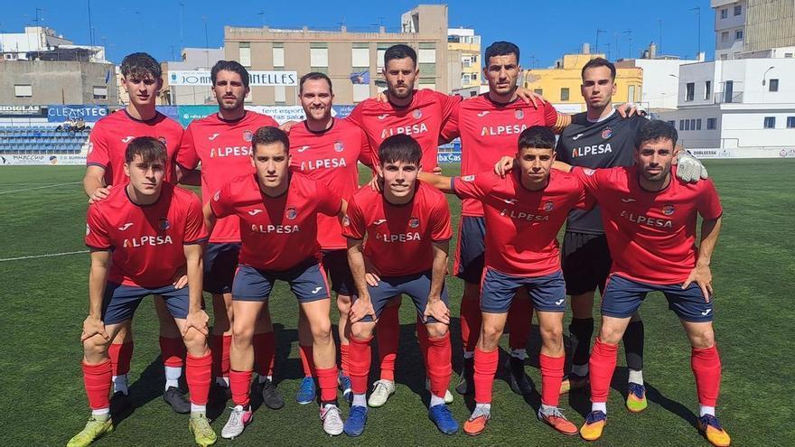 Arranca la promoción de ascenso a Tercera RFEF: La UE Tavernes de la Valldigna se mide al peor rival posible