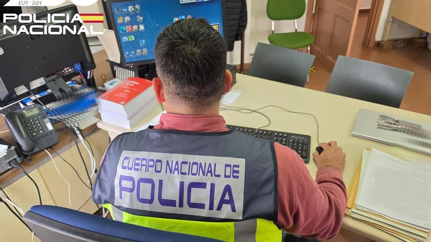 inda a los clientes que sufren una estafa informática