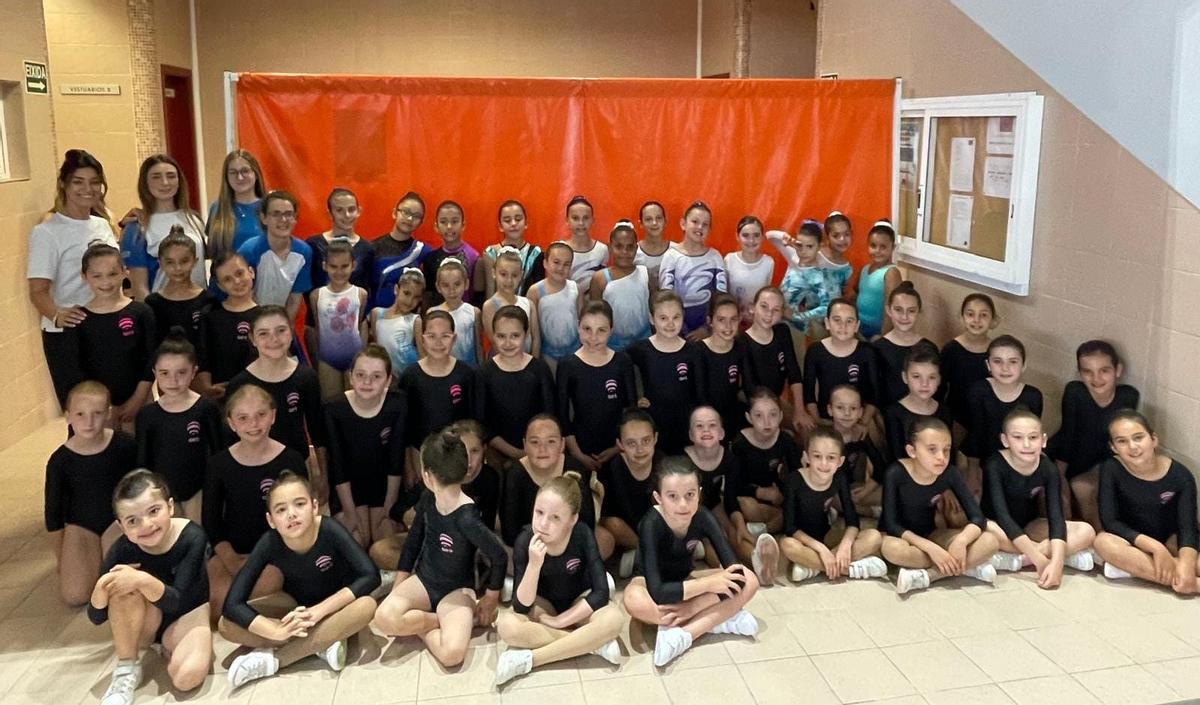 Participantes en el Jocs esportius de aeróbica