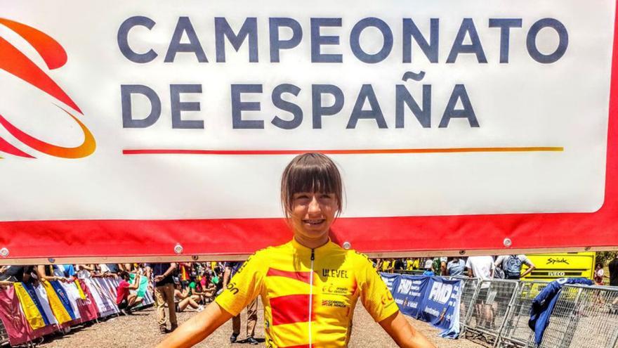 La ciclista Julia Manso triunfa en los campeonatos de España