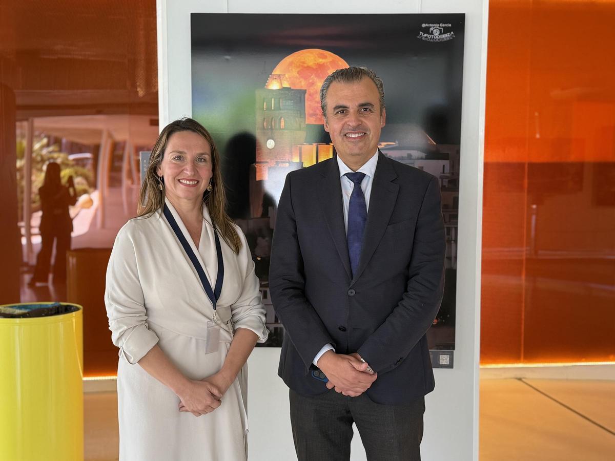 Mónica Domínguez y Antoni Vera en el Centro Cultural de Jesús.