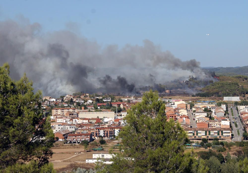 Vista del foc de Navarcles d'aquest dimarts, 22 d'agost.