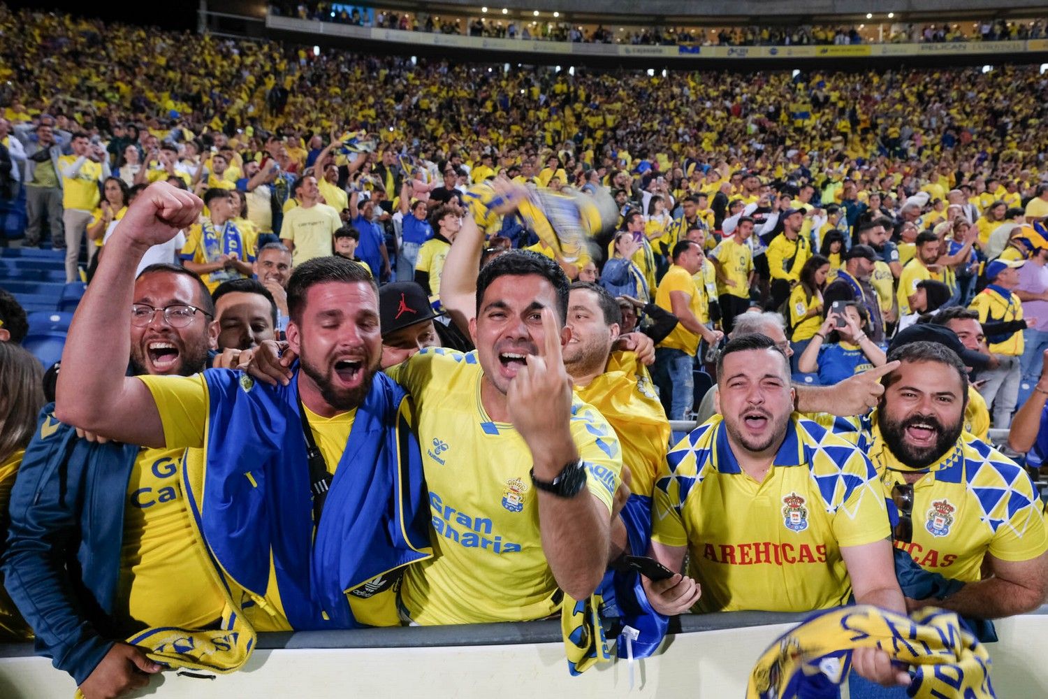 Ascenso de la UD Las Palmas, la celebración en el Estadio de Gran Canaria