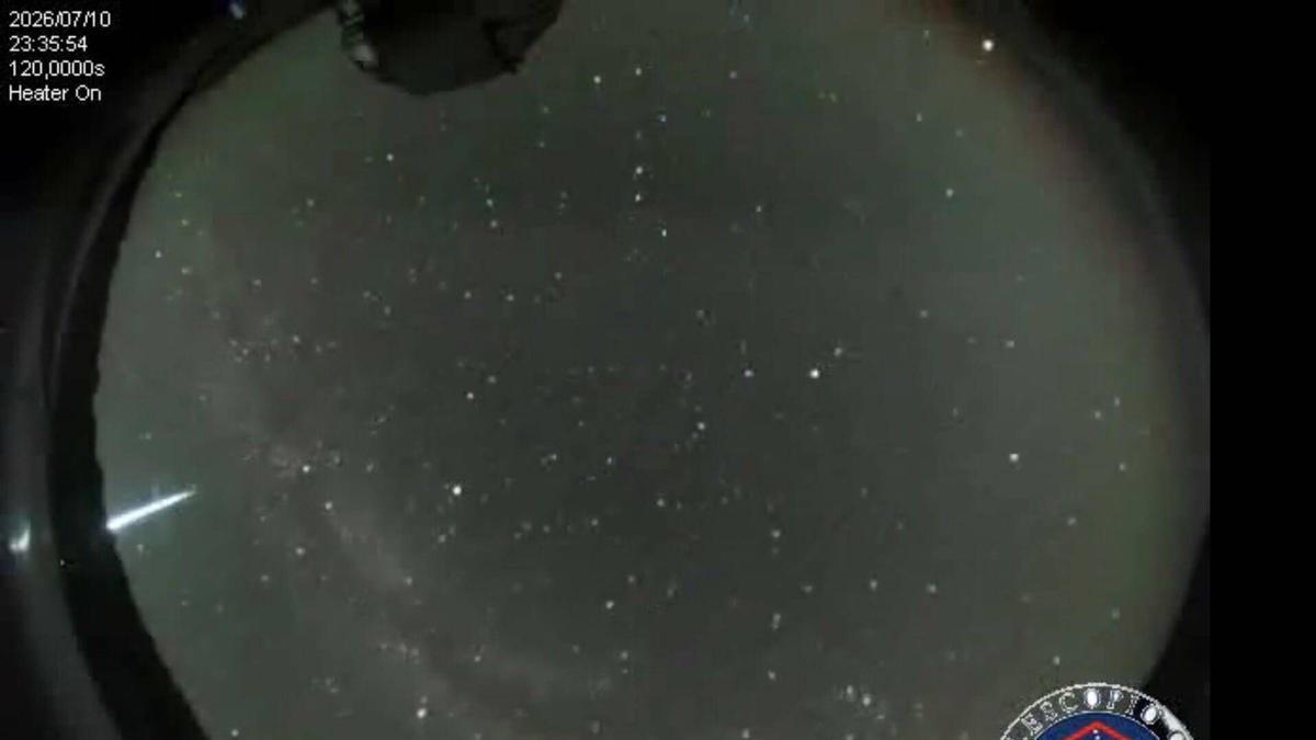 El bólido que cayó la noche del viernes en Canarias visto desde la cámara all-sky del GTC