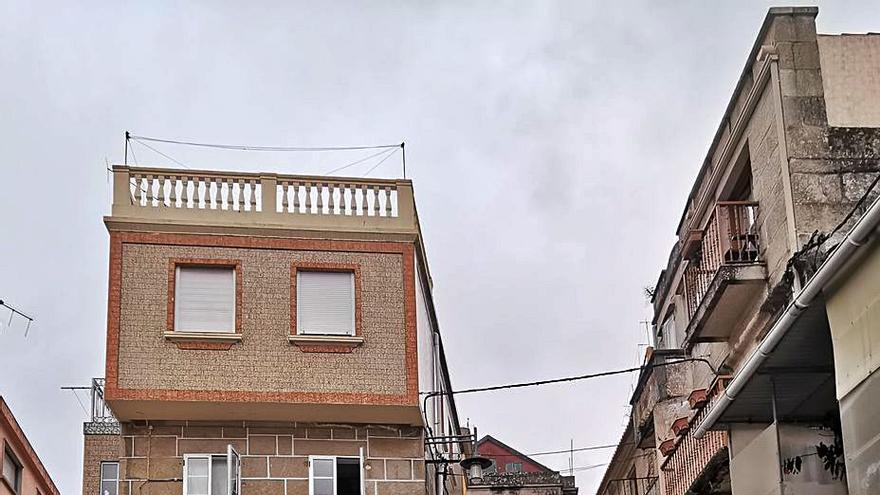 La singular Rúa de Síngulis, en el Casco Vello de Cangas.   | // S.Á. 