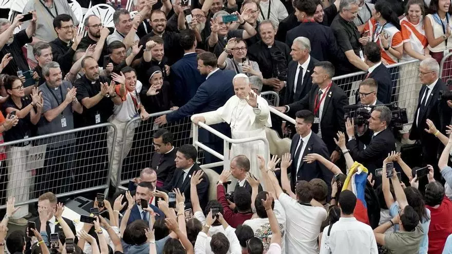 El increíble recibimiento al Papa León XIV en el Estadio Santiago Bernabéu