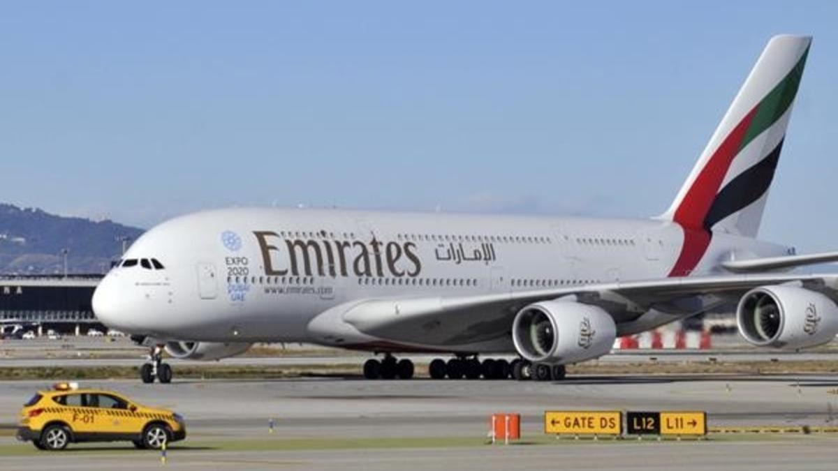 A380 de Emirates en el aeropuerto Barcelona-El Prat.