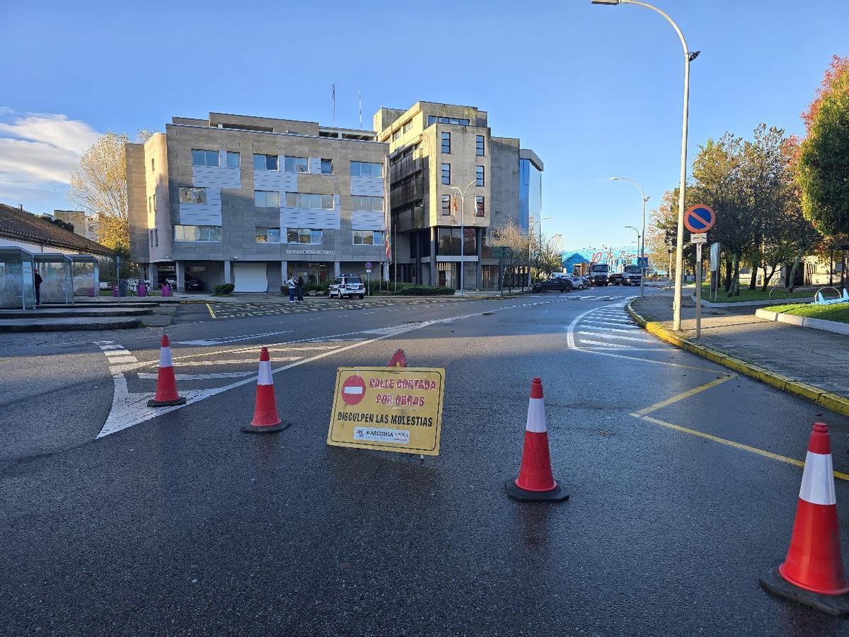 El acceso desde A Mariña es el único tramo cortado.