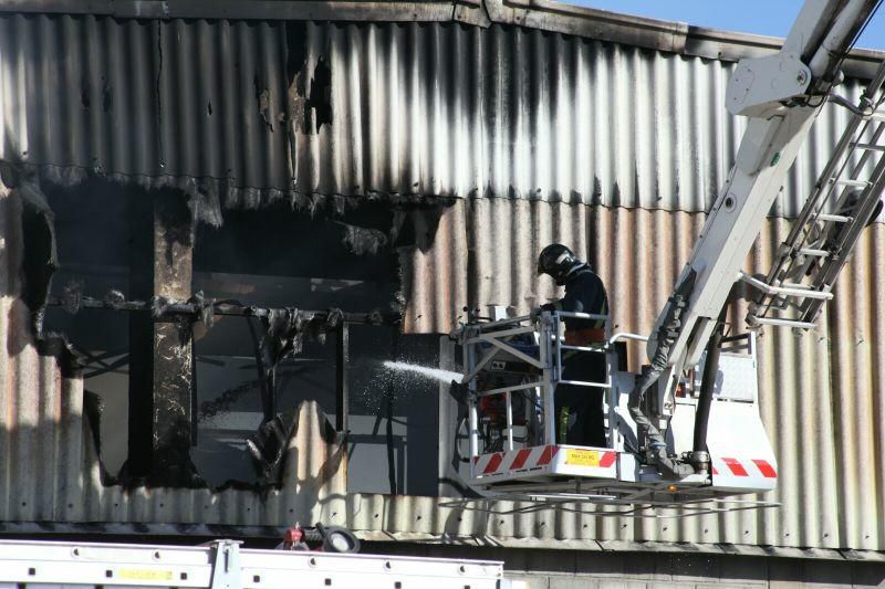 Arde una nave de curtido de pieles en Lorca