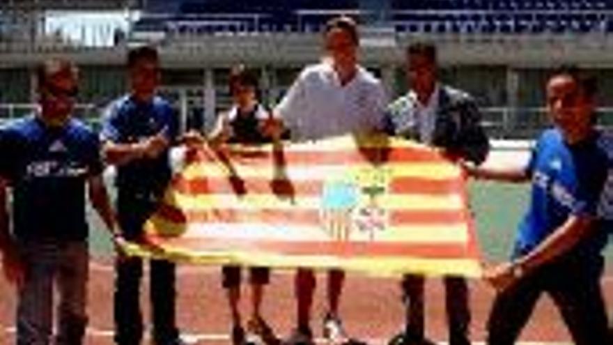 Bandera y adiós para los olímpicos aragoneses