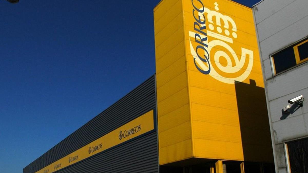 Correos mejora ocho de las oficinas de Córdoba