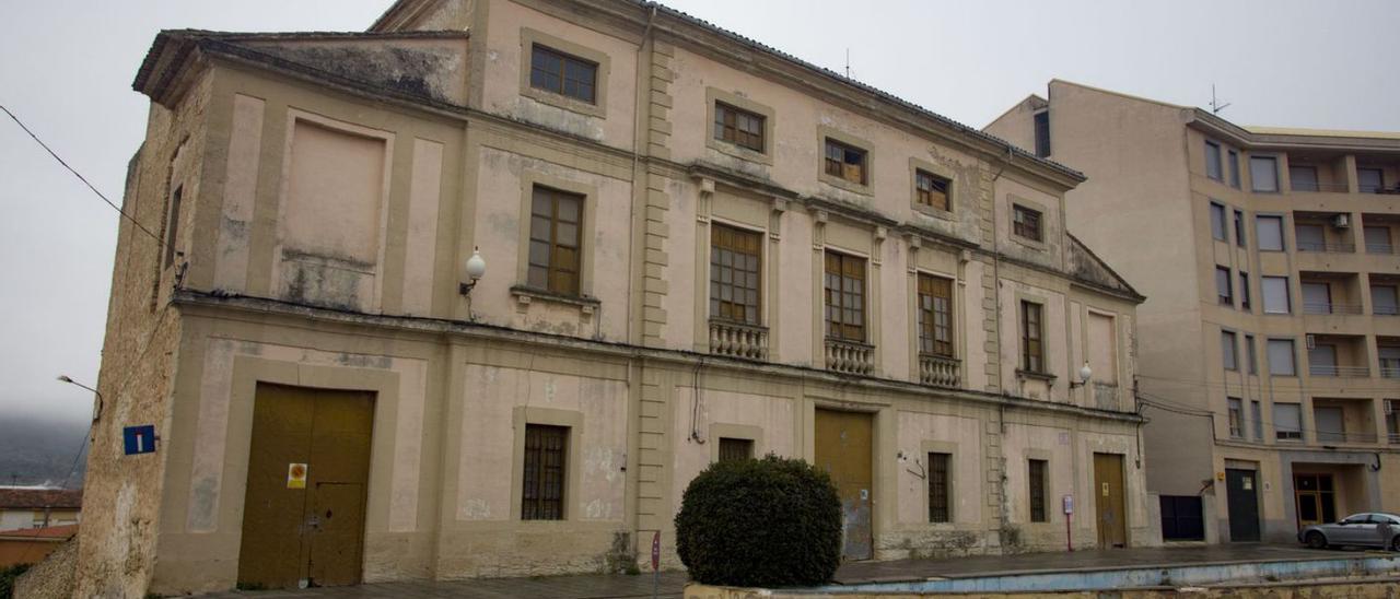 Palau del Baró de Casanova de Bocairent, que será rehabilitado, en una imagen de archivo. | PERALES IBORRA
