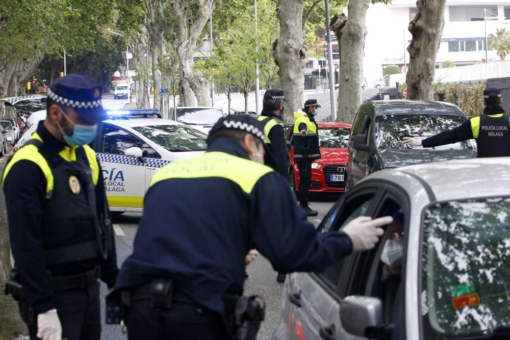 Control de tráfico de la Policía Local en el Paseo de los Curas.