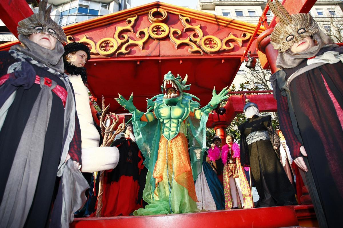 El Rey Momo también formó parte del desfile de hace 17 años.