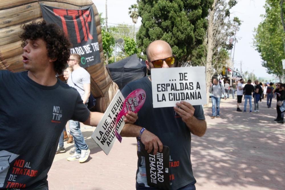 Ambiente en el SOS 4.8 el viernes por la tarde