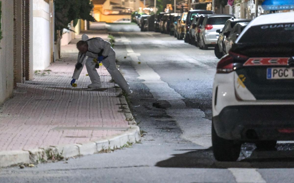 Tragedia en Orihuela Costa: un menor apuñala mortalmente a una joven de 15 años