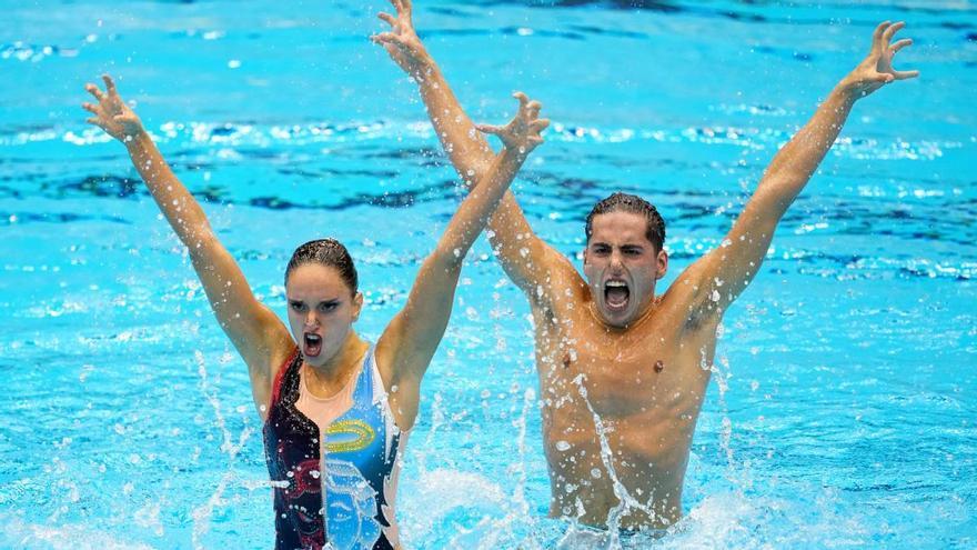 Dennis González y Mireia Hernández, oro en los Europeos de natación