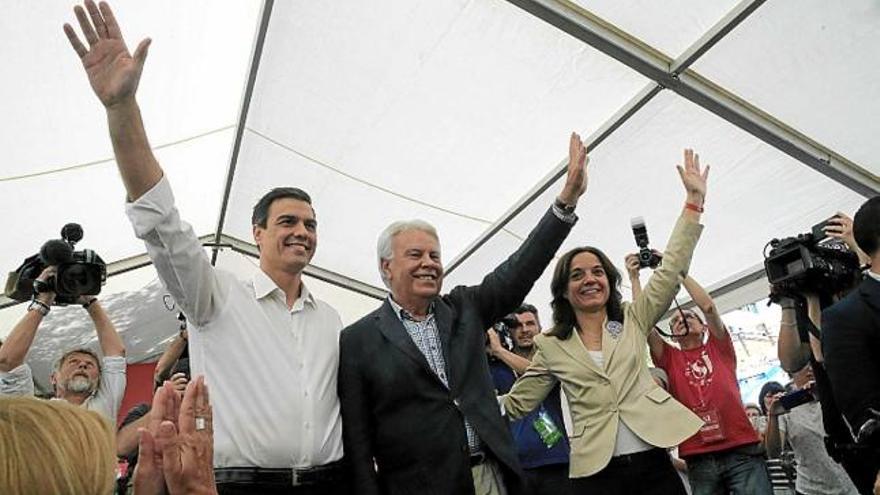 Pedro Sánchez i Felipe González, ahir a Madrid