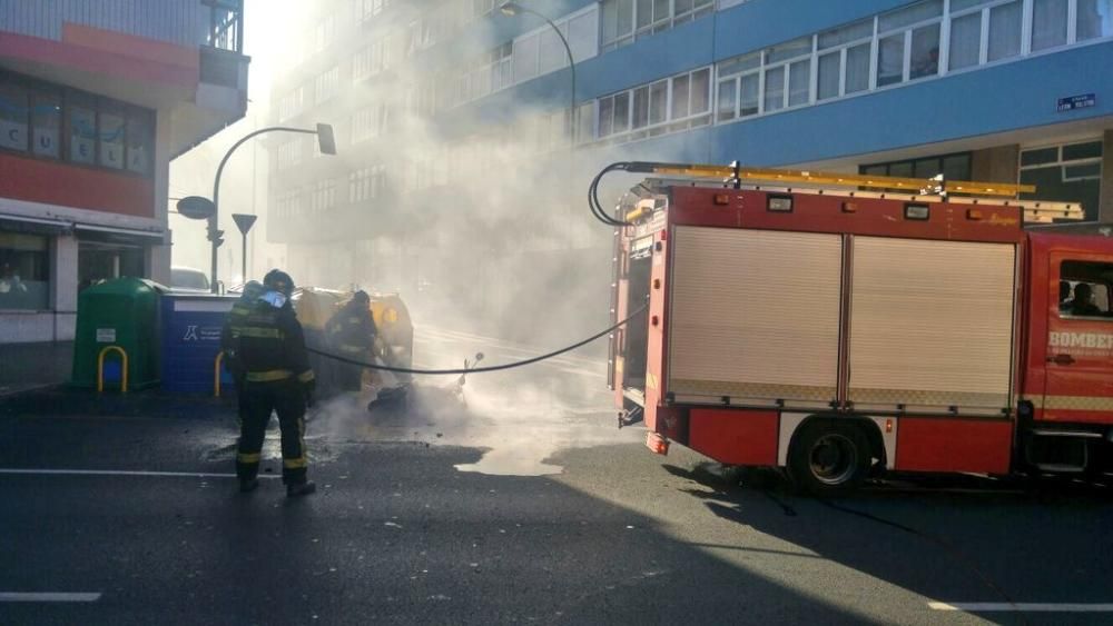 Arde una moto en Juan Manuel Durán