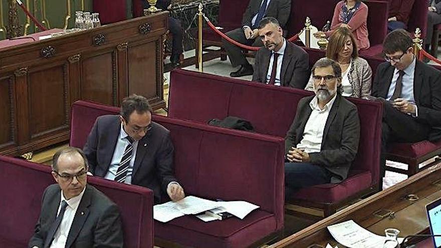 Alguns dels presos, seguint la sessió d&#039;ahir del Suprem.