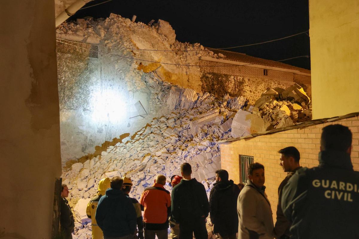 Una imagen de la iglesia de Viguera (La Rioja), tras el derrumbe.