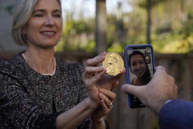 Jennifer A. Doudna, en una ceremonia en Berkeley por su Premio Nobel de Química