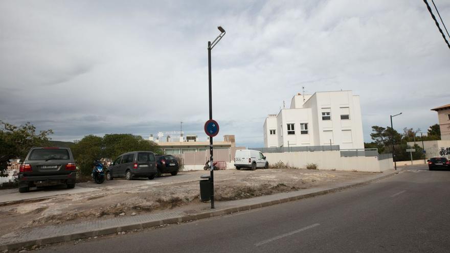 Vila pide a Defensa que le ceda el terreno que ha sacado a subasta en Puig des Molins