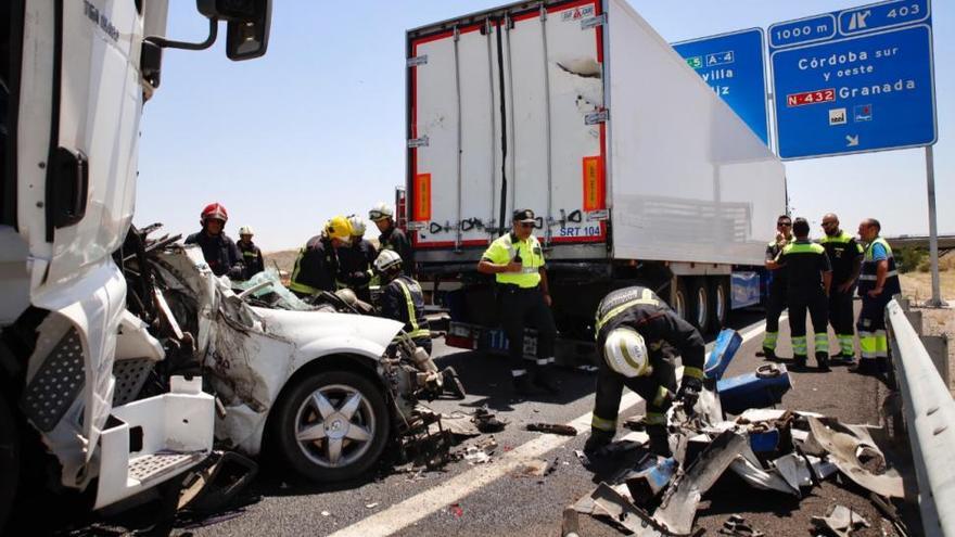 Detenido por conducir ebrio el camionero que ha provocado el accidente mortal de la A-4