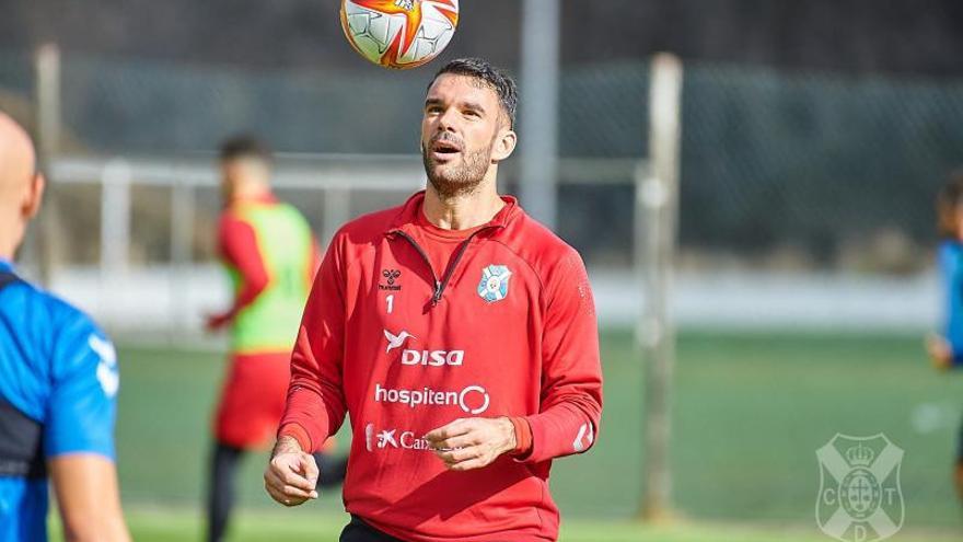 Juan Soriano, portero del CD Tenerife, en una imagen de archivo. ED