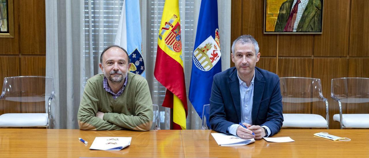 Alberto Ruano y Pablo Pérez presentaron el estudio en la Diputación. |   // FDV