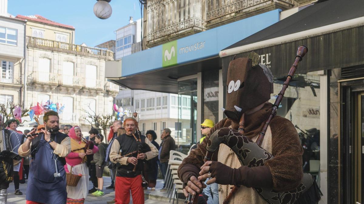 La XXXI Festa da Cachuchca lleva cocido y disfraces a O Carballiño
