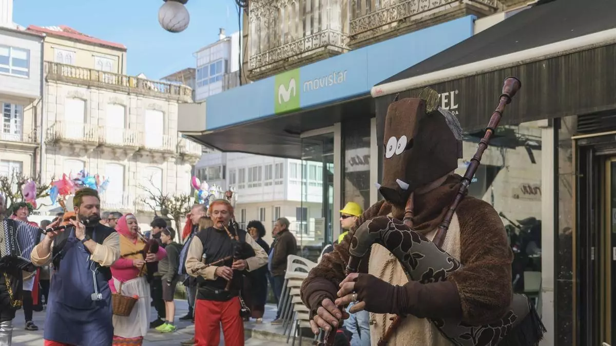O Carballiño vive su día grande con la XXXI Festa da Cachucha